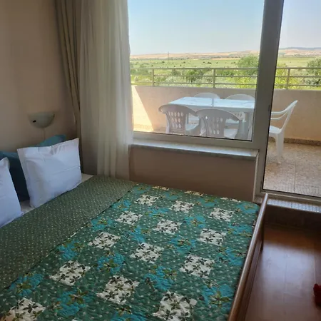 Nessebar Club ساني بيتش