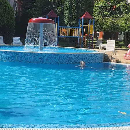Nessebar Club Апартаменты *